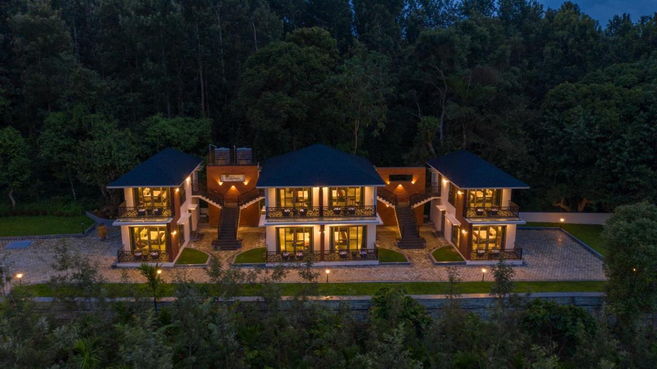 Vismita County Hotell Chikmagalūr Exteriör bild