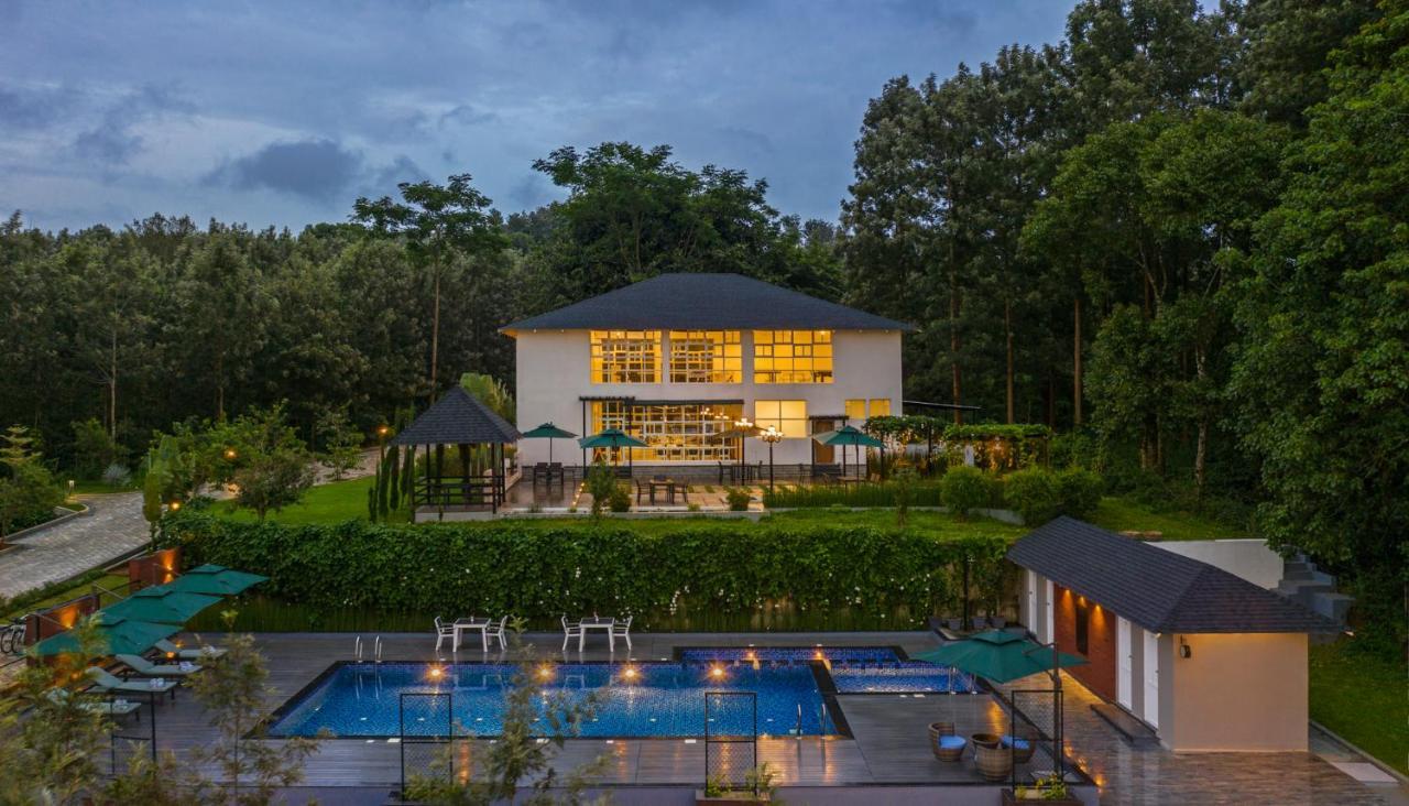 Vismita County Hotell Chikmagalūr Exteriör bild
