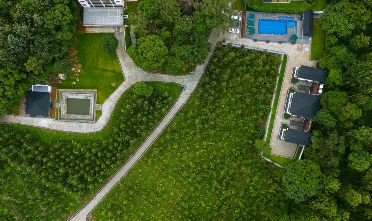 Vismita County Hotell Chikmagalūr Exteriör bild