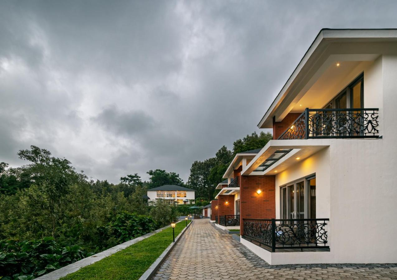 Vismita County Hotell Chikmagalūr Exteriör bild