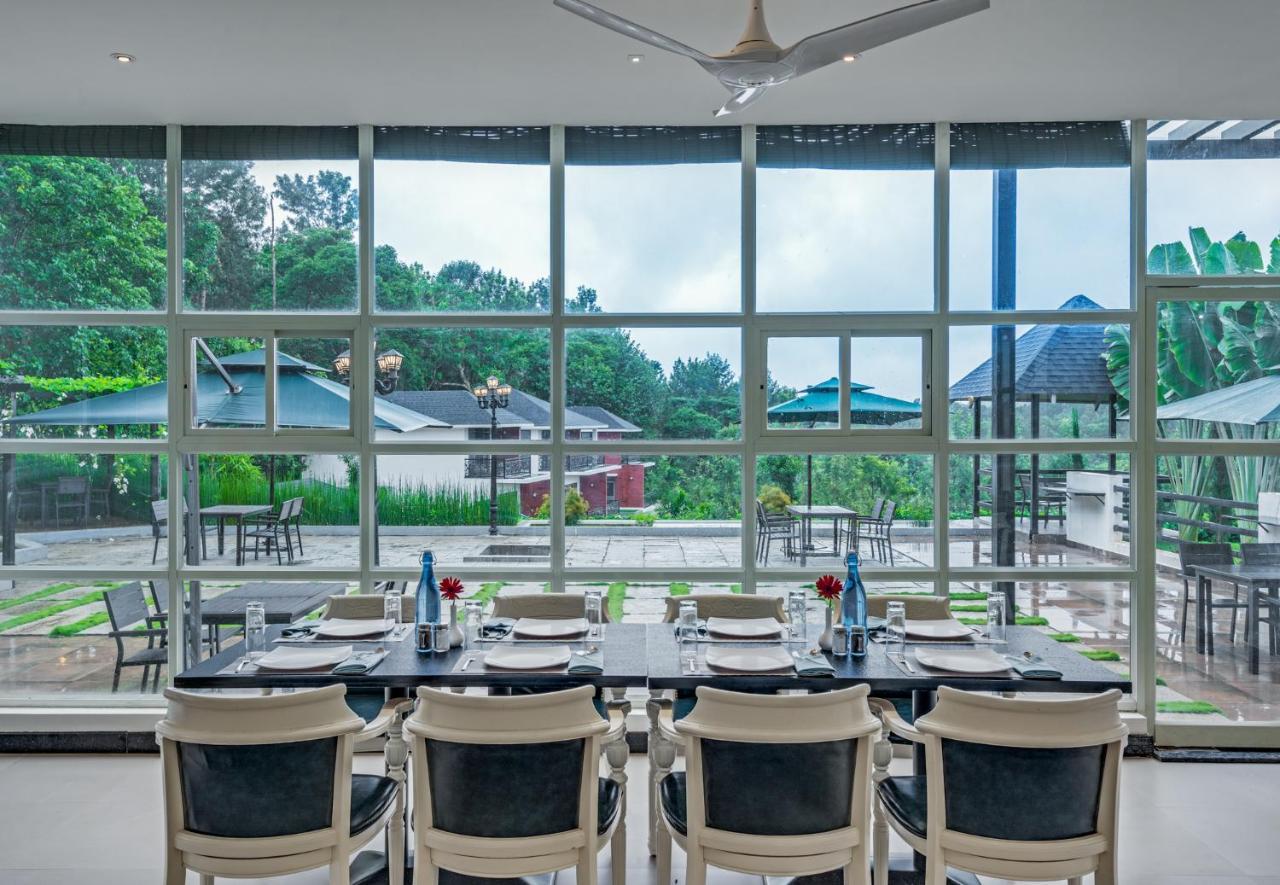 Vismita County Hotell Chikmagalūr Exteriör bild