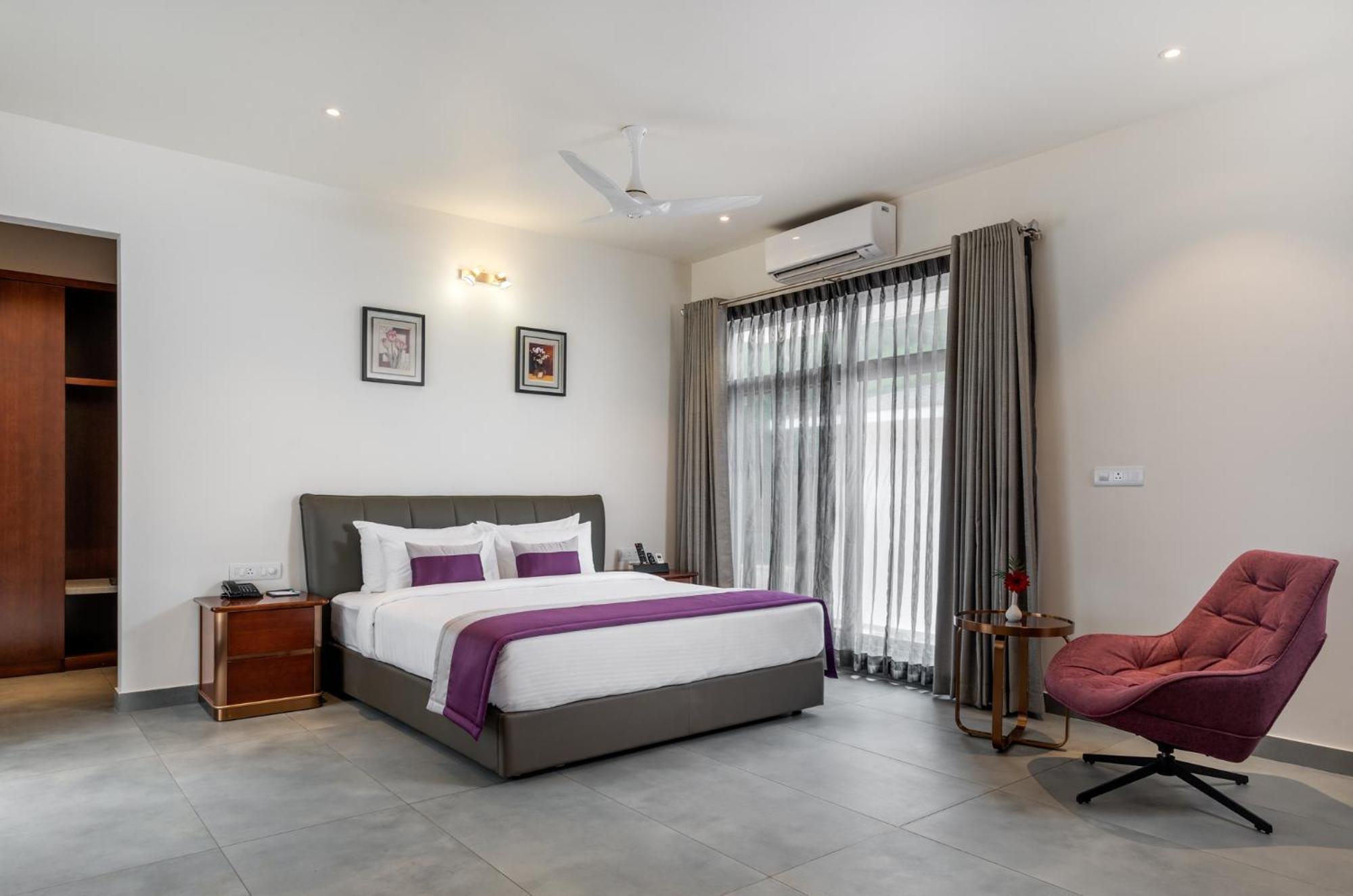 Vismita County Hotell Chikmagalūr Exteriör bild