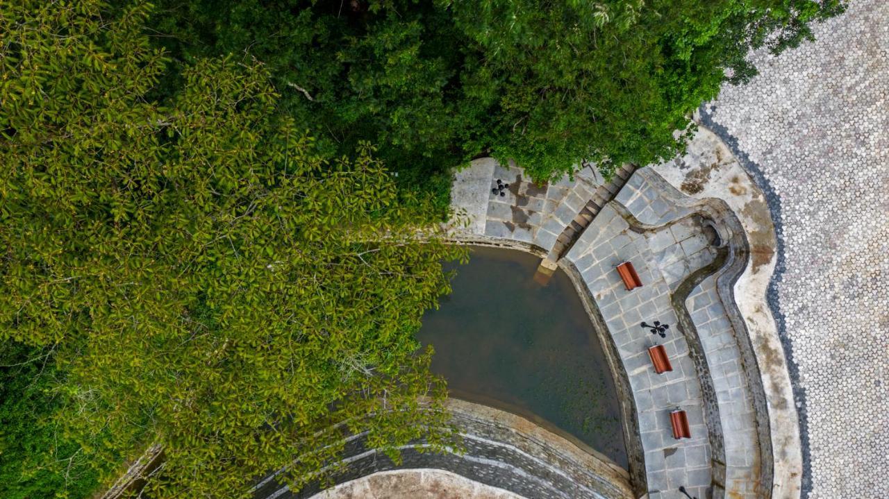 Vismita County Hotell Chikmagalūr Exteriör bild